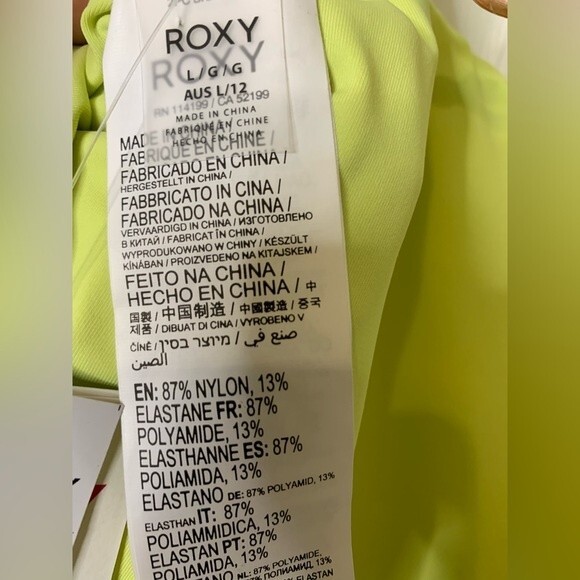 NWT REVERSIBLE ROXY Women's Retro Revo One Piece Swimsuit. SIZE LARGE - Picture 9 of 10